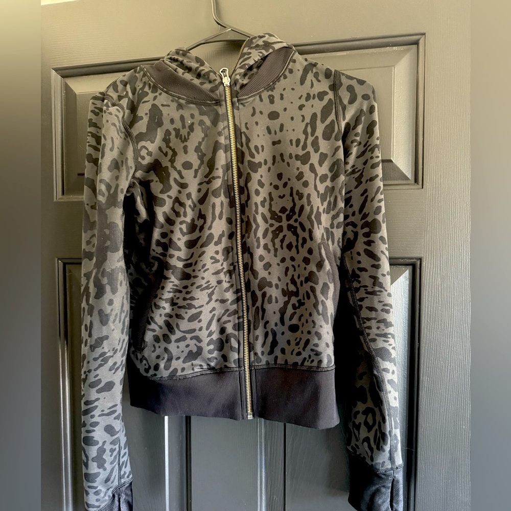 Lululemon full zip leopard jacket - size 4